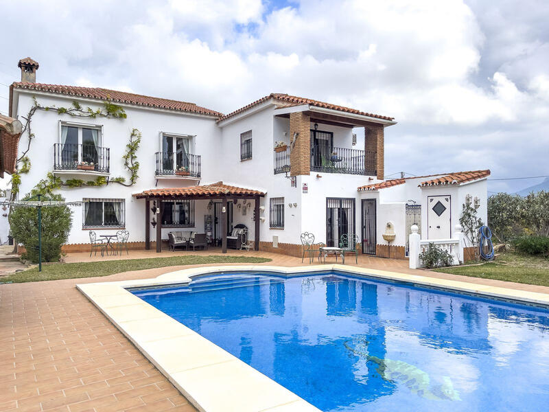 4 Cuarto Casa de Campo en venta