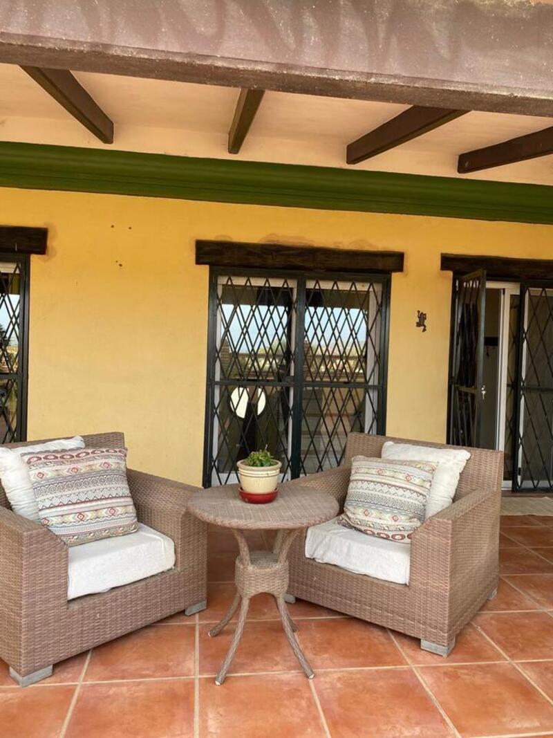 5 bedroom Villa for sale