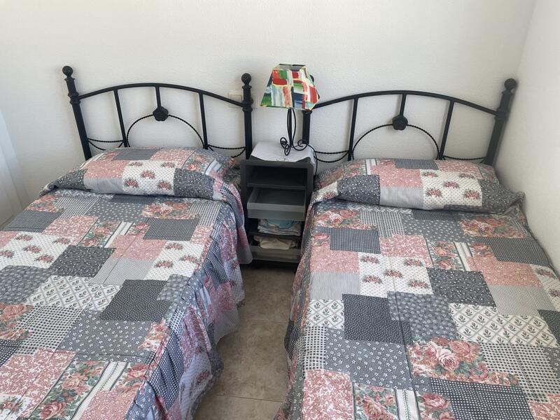 2 Cuarto Adosado en venta