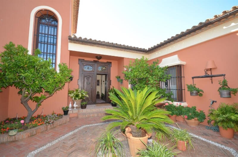 4 Cuarto Villa en venta