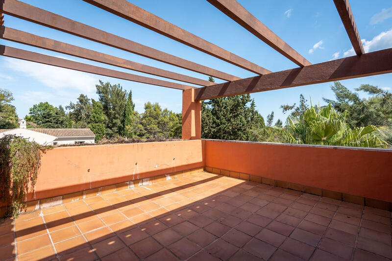 4 Cuarto Villa en venta