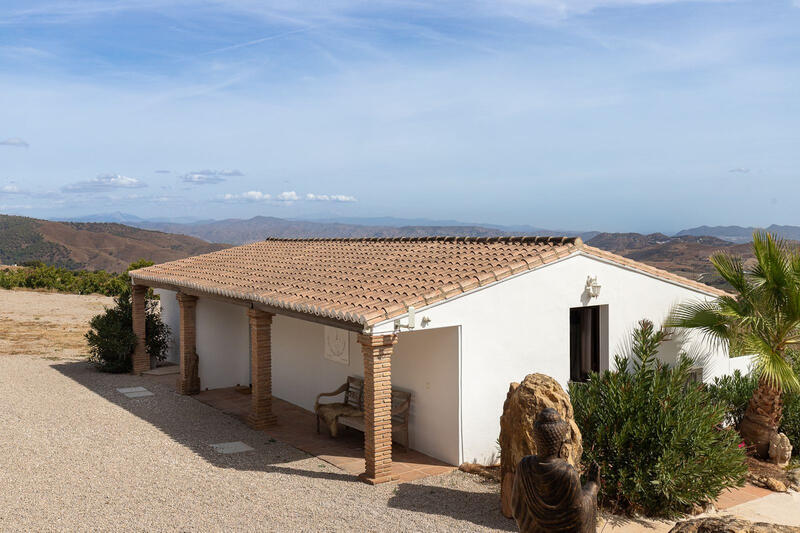 6 Schlafzimmer Landhaus zu verkaufen