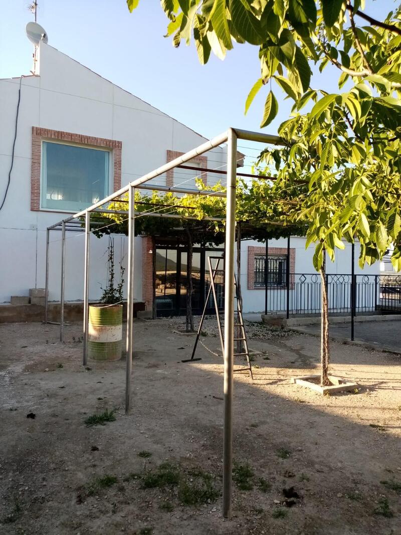 8 Cuarto Villa en venta