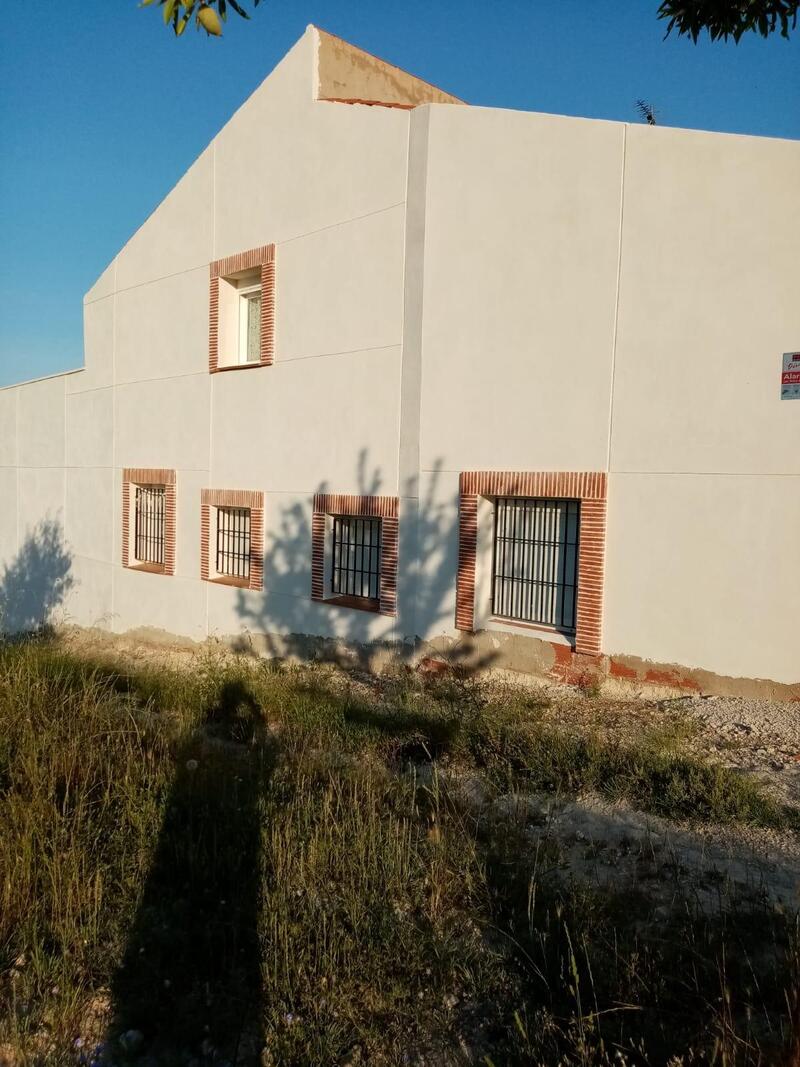 8 Cuarto Villa en venta