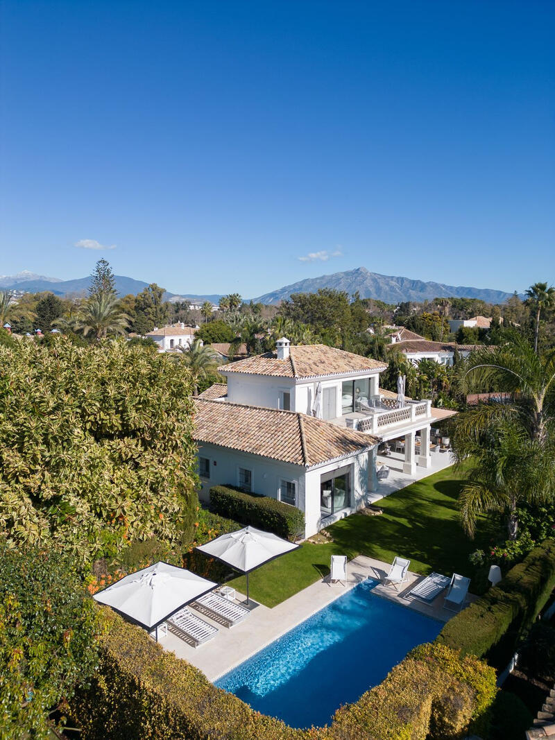 Villa à vendre dans Guadalmina Baja, Málaga