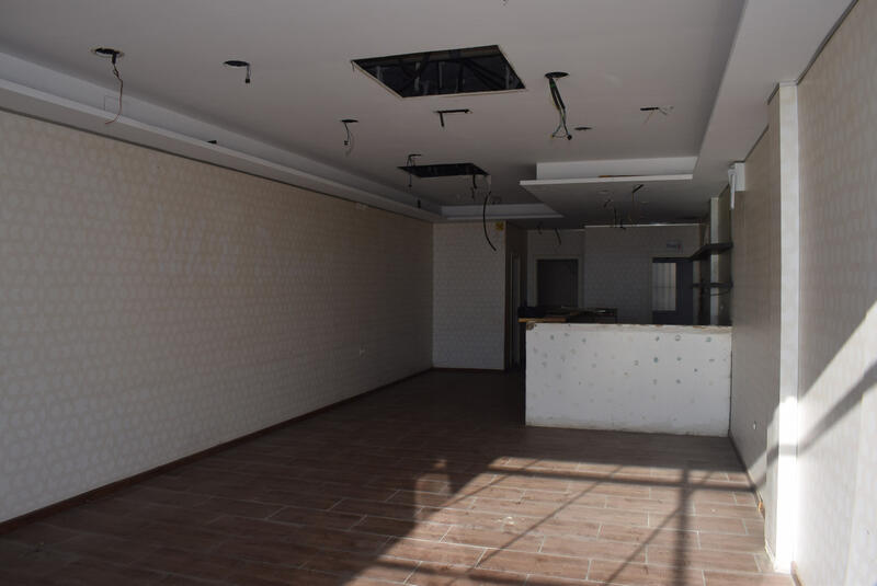 2 Cuarto Local Comercial en venta