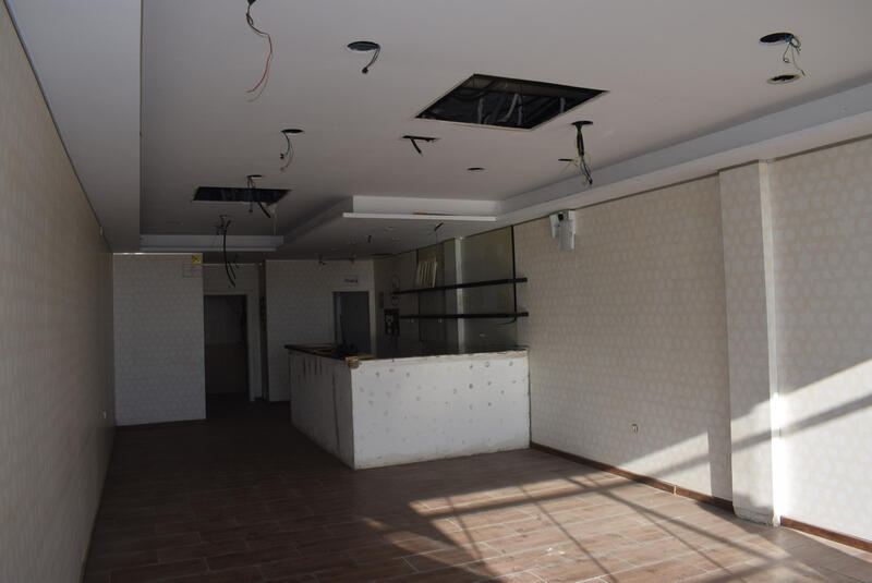 2 Cuarto Local Comercial en venta