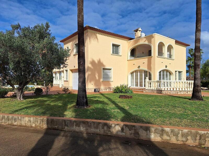 5 Cuarto Villa en venta