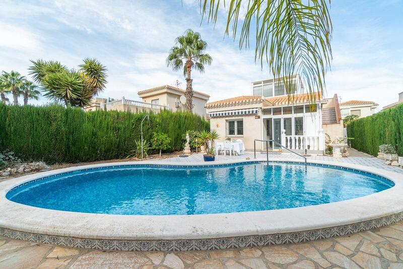 Villa à vendre dans Orihuela Costa, Alicante