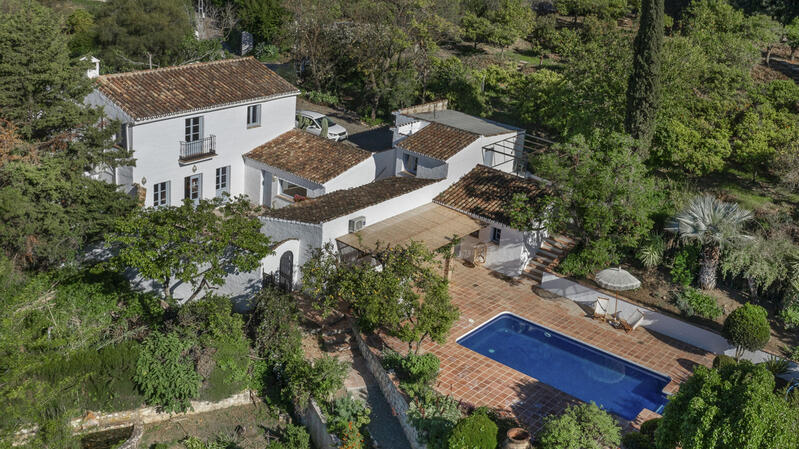 Landhaus zu verkaufen in Alhaurin el Grande, Málaga