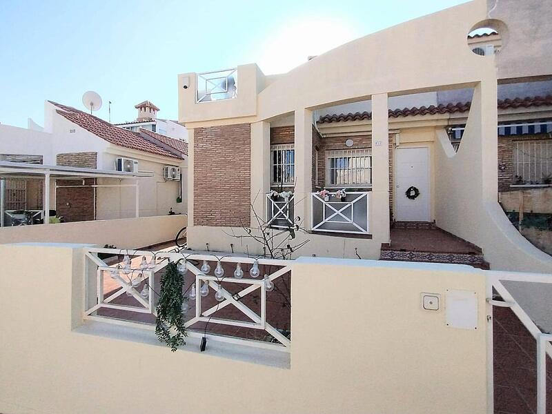 3 bedroom Townhouse for sale