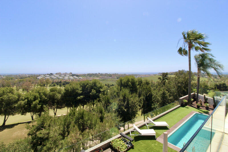 Villa for sale in Benahavis, Málaga