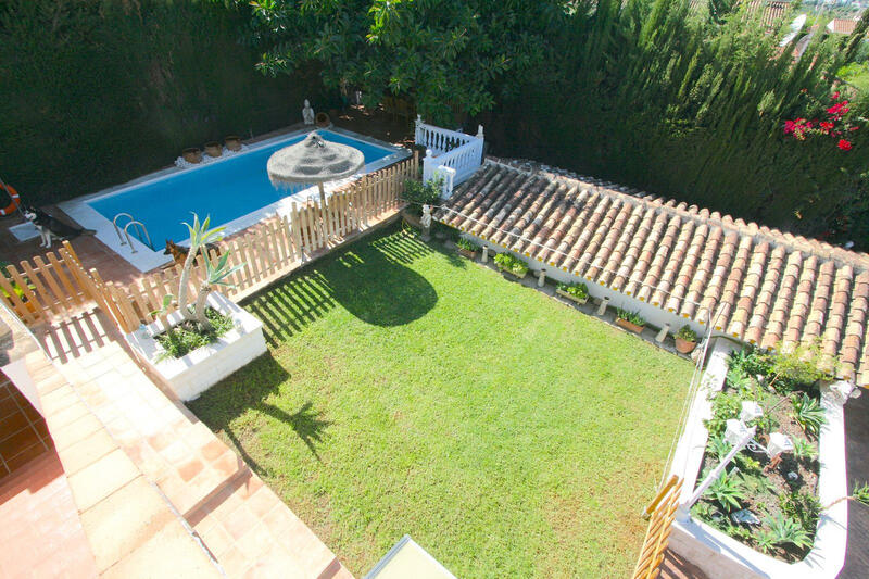 Villa for sale in La Sierrezuela, Málaga