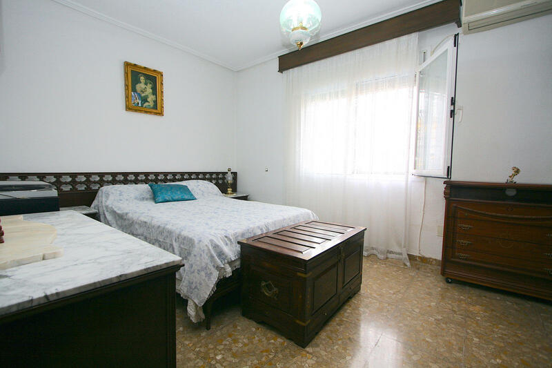 4 Cuarto Villa en venta