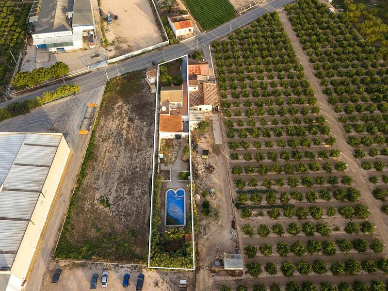 6 Cuarto Casa de Campo en venta