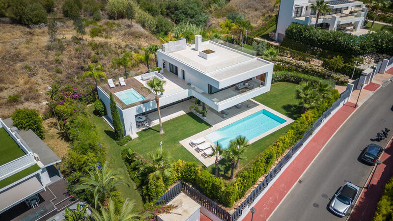 5 bedroom Villa for sale