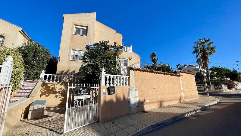 3 Cuarto Villa en venta