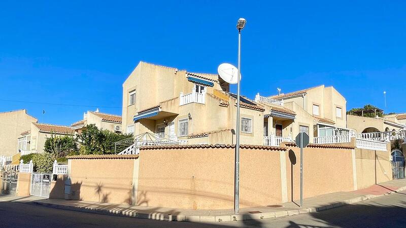 3 Cuarto Villa en venta