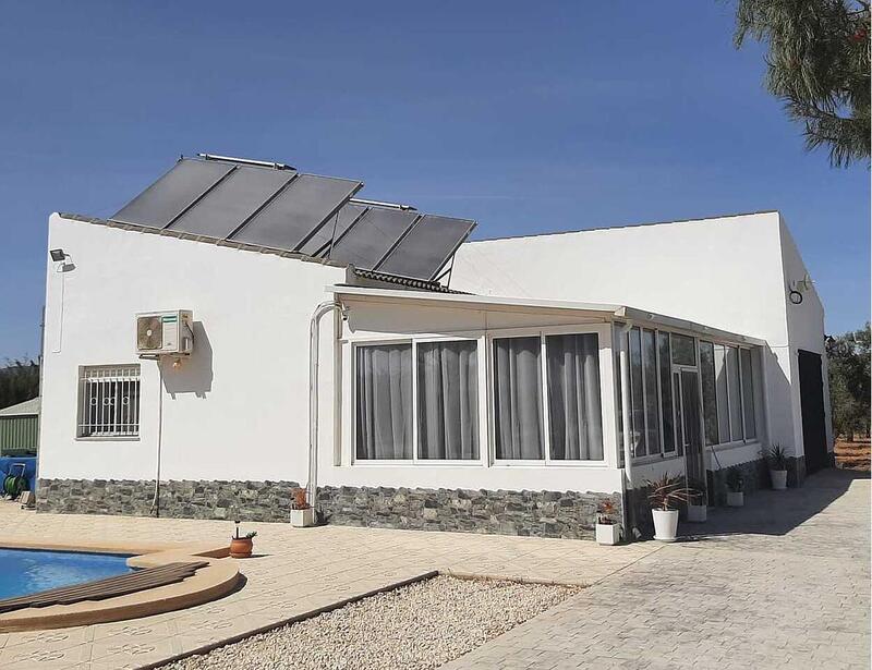 4 Cuarto Villa en venta