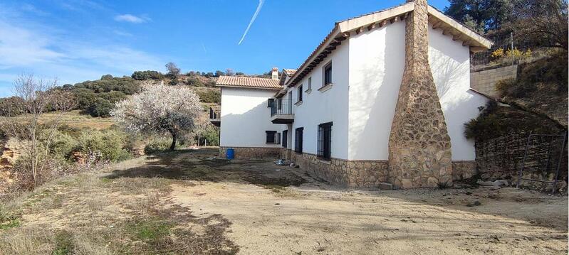 Villa for sale in Montefrio, Granada