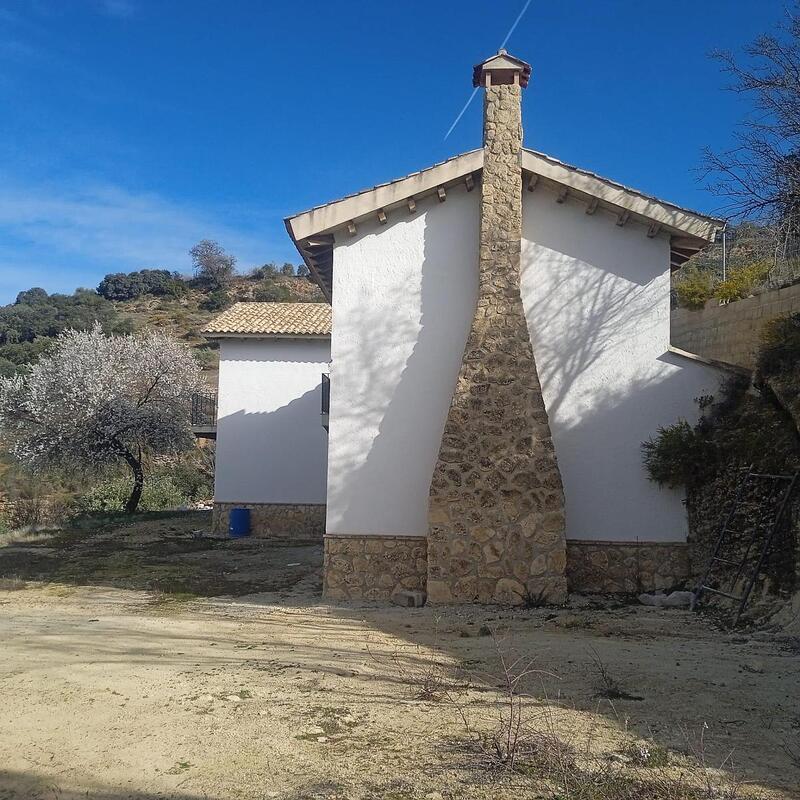 9 Cuarto Villa en venta