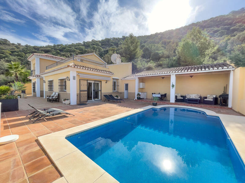 Villa zu verkaufen in Coin, Málaga