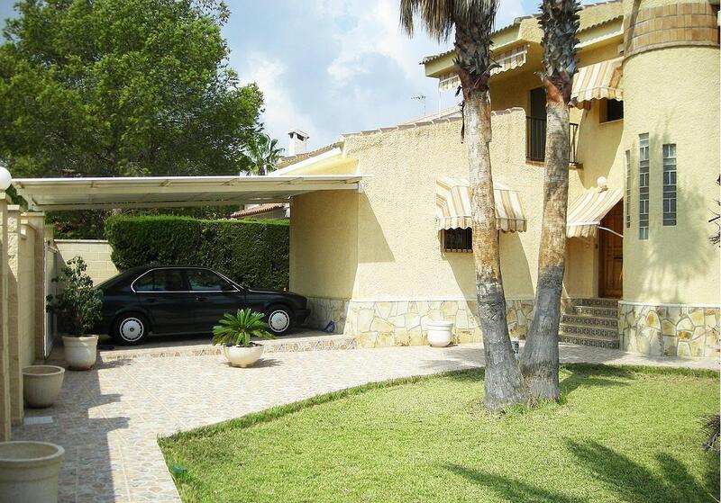 4 Cuarto Villa en venta