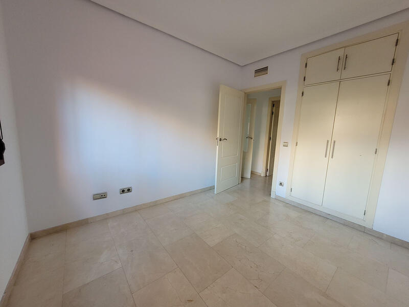 2 slaapkamer Appartement Te koop