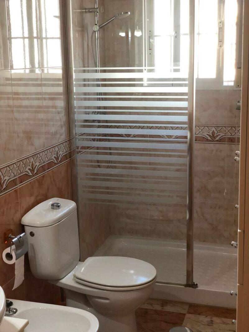 2 Cuarto Adosado en venta