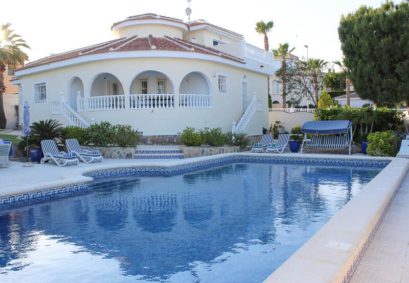 Villa til salgs i Ciudad Quesada, Alicante