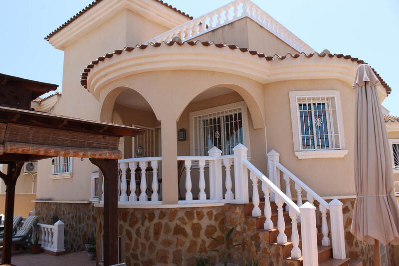 Villa til salgs i Ciudad Quesada, Alicante