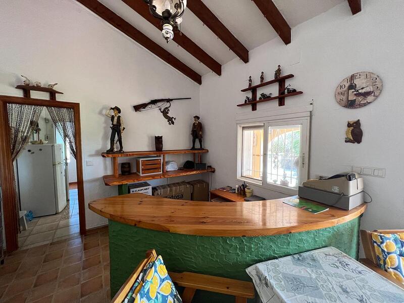 2 Cuarto Casa de Campo en venta