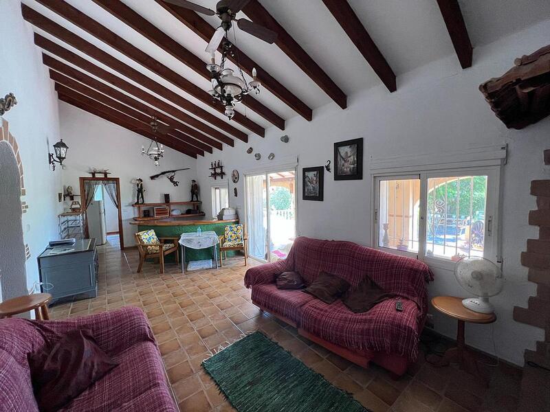 2 bedroom Country House for sale