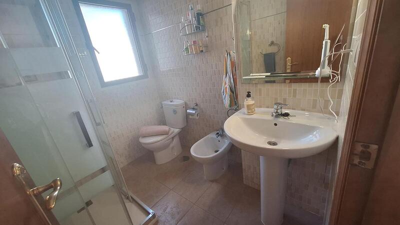 1 Cuarto Adosado en venta