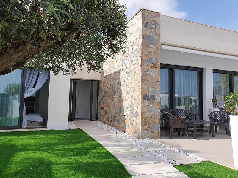 Villa en venta en Santiago de la Ribera, Murcia