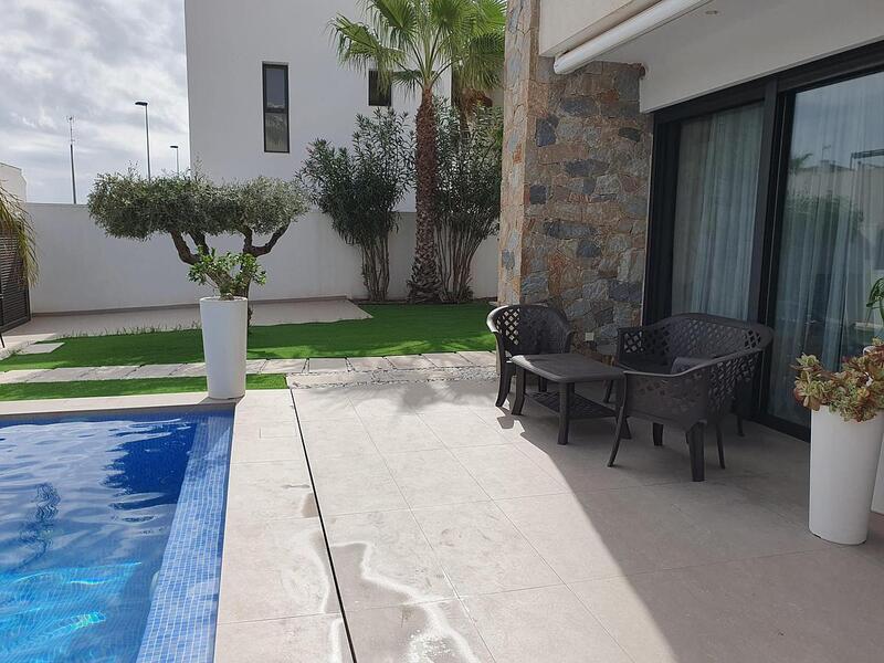 3 Cuarto Villa en venta