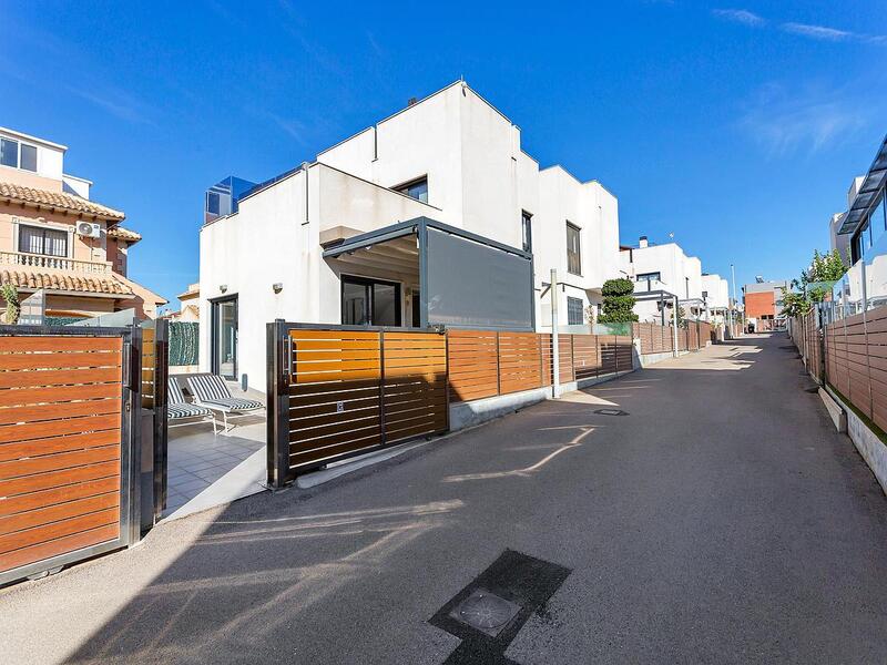 5 Cuarto Villa en venta