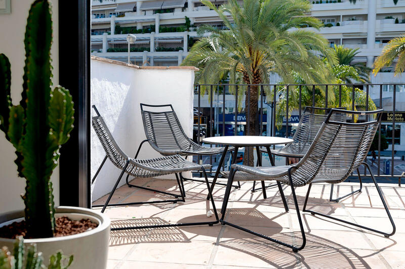 квартира продается в Puerto Banus, Málaga