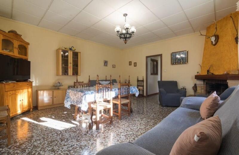 2 bedroom Country House for sale