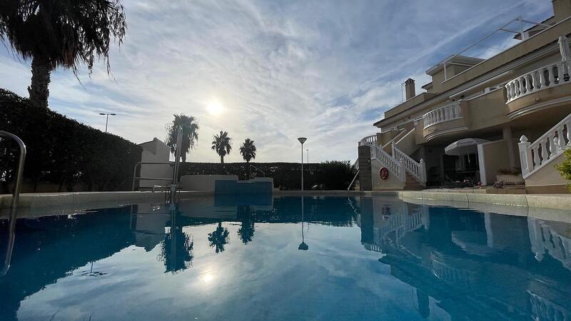 Apartment for sale in Guardamar del Segura, Alicante