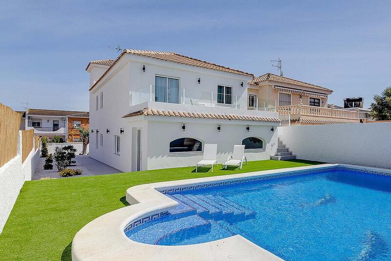 4 bedroom Villa for sale