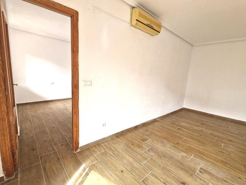 2 slaapkamer Appartement Te koop