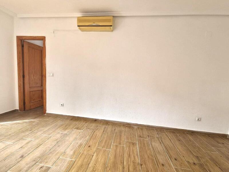 2 slaapkamer Appartement Te koop