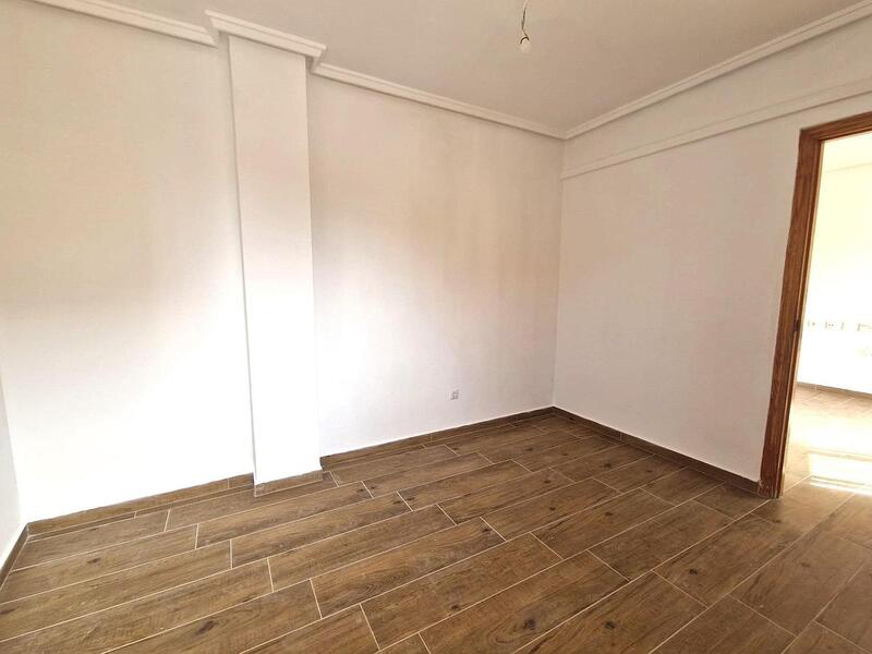 2 slaapkamer Appartement Te koop