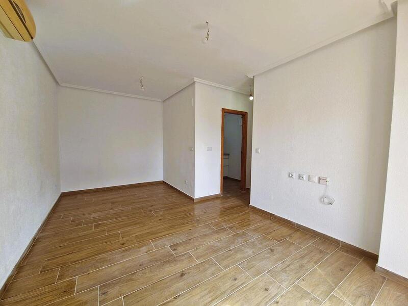 2 slaapkamer Appartement Te koop