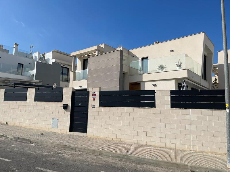 3 Cuarto Villa en venta