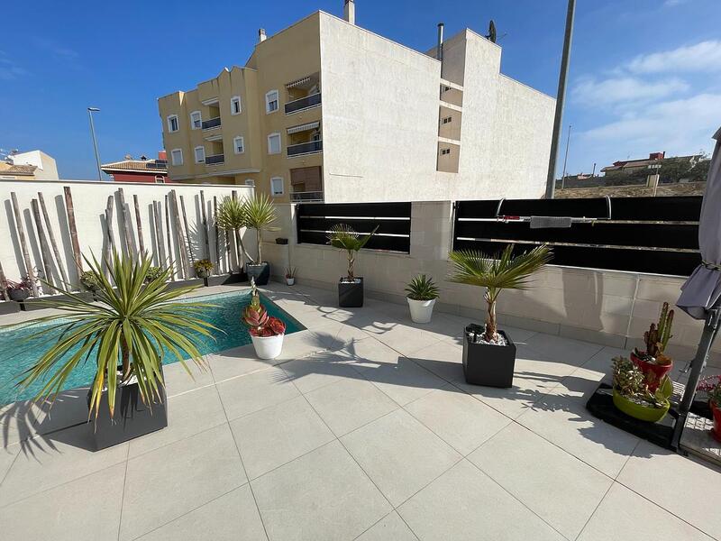 3 Cuarto Villa en venta