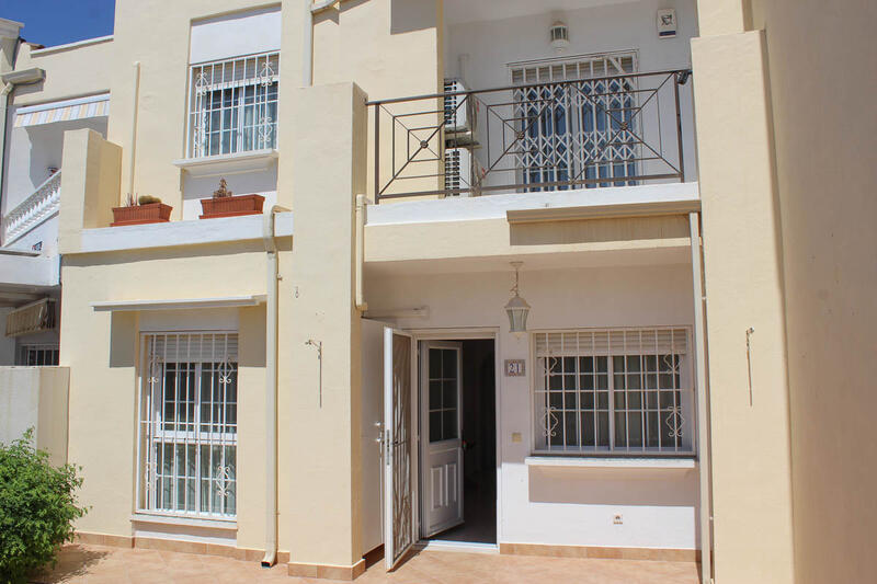 3 bedroom Townhouse for sale