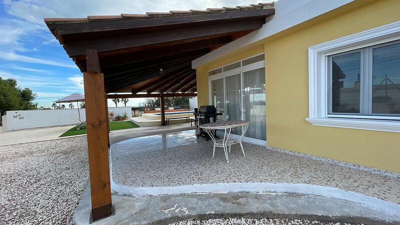 4 Cuarto Villa en venta