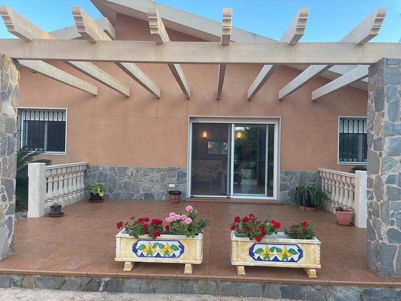 3 Cuarto Villa en venta